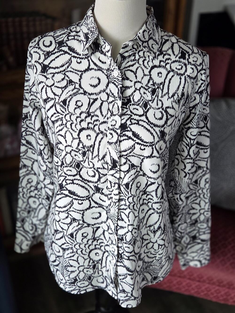 Lands' End Women's No Iron Supima Cotton Shirt 10 Black White Floral Button Up